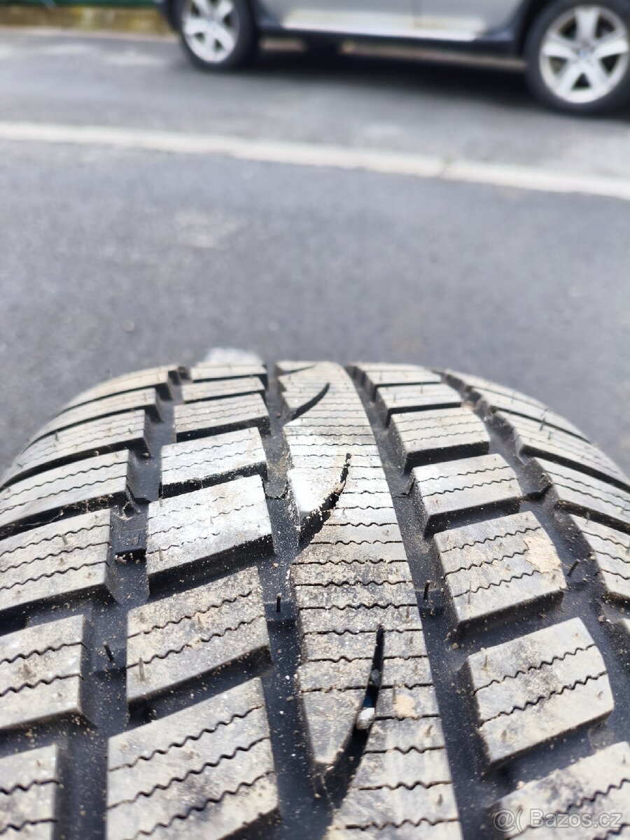 235/65 r17 zimní - 2