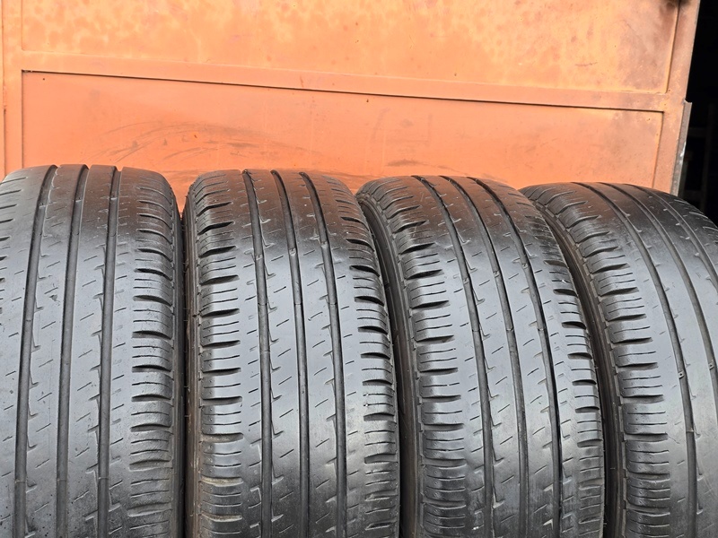 Letní Hankook 215/70/15C + disky - 2
