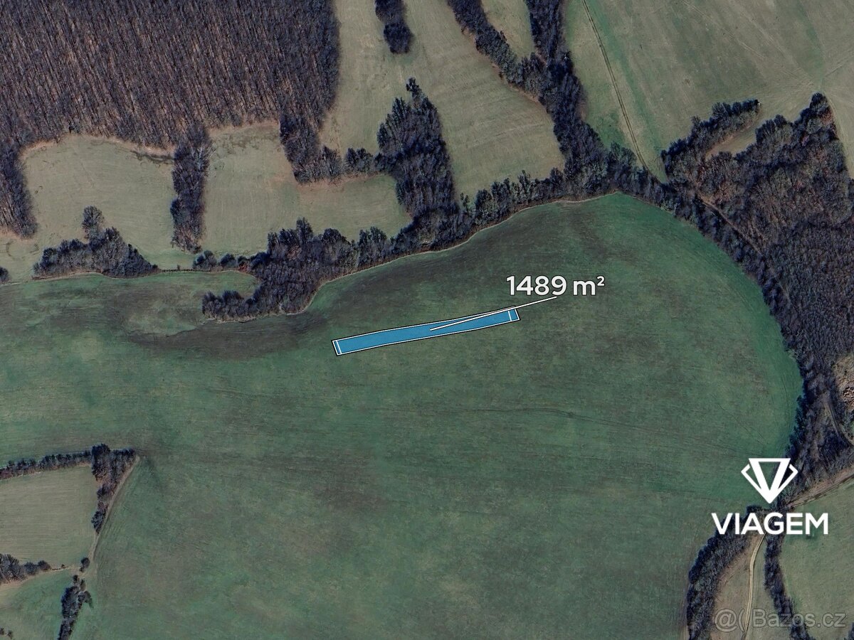 Pole 1 489 m² - 2