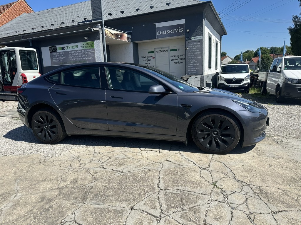 Tesla Model 3 Performance Dual AWD - 2