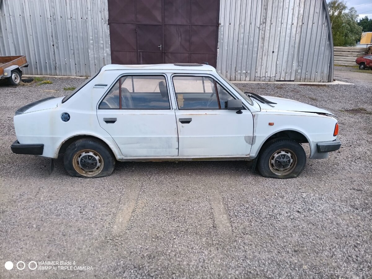 Škoda 120L - 2