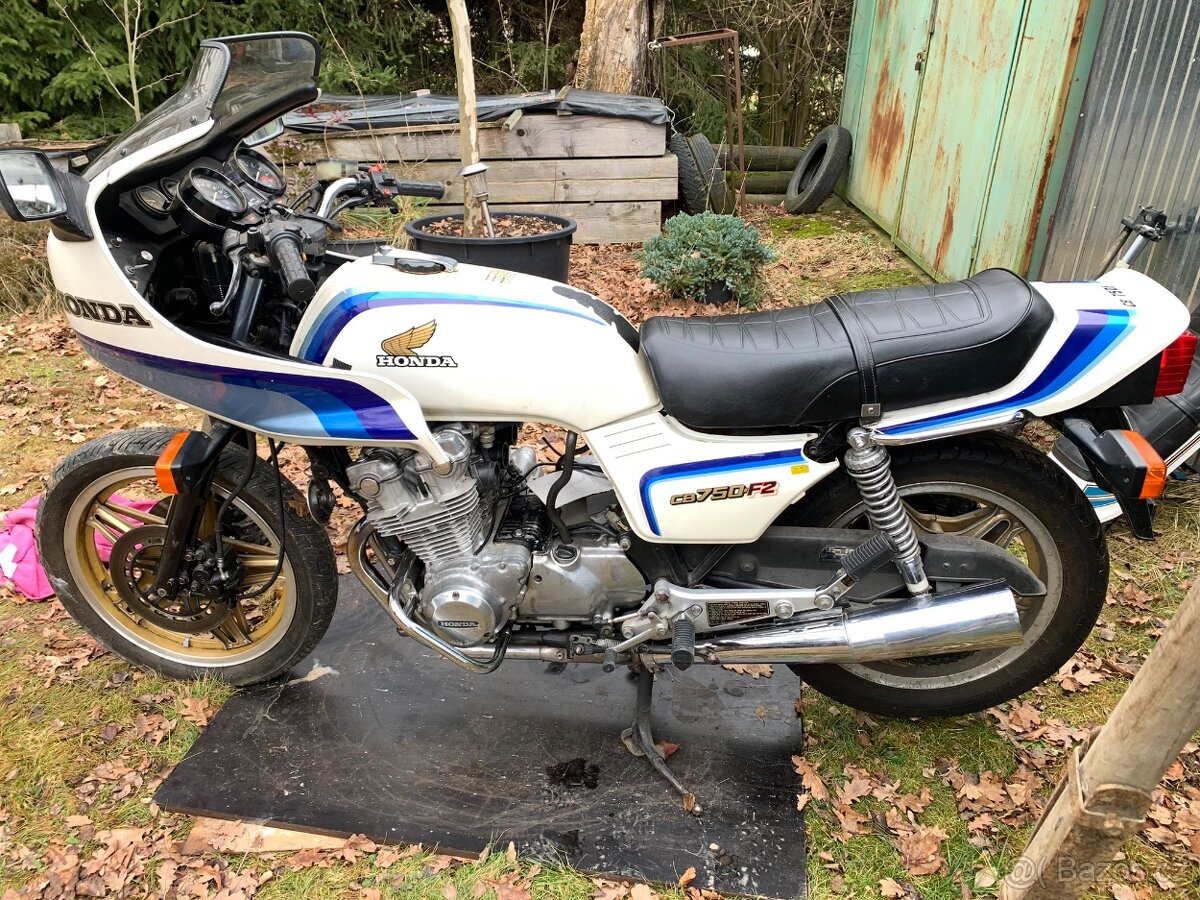 Honda CB 750 F 2 Boldor - 2