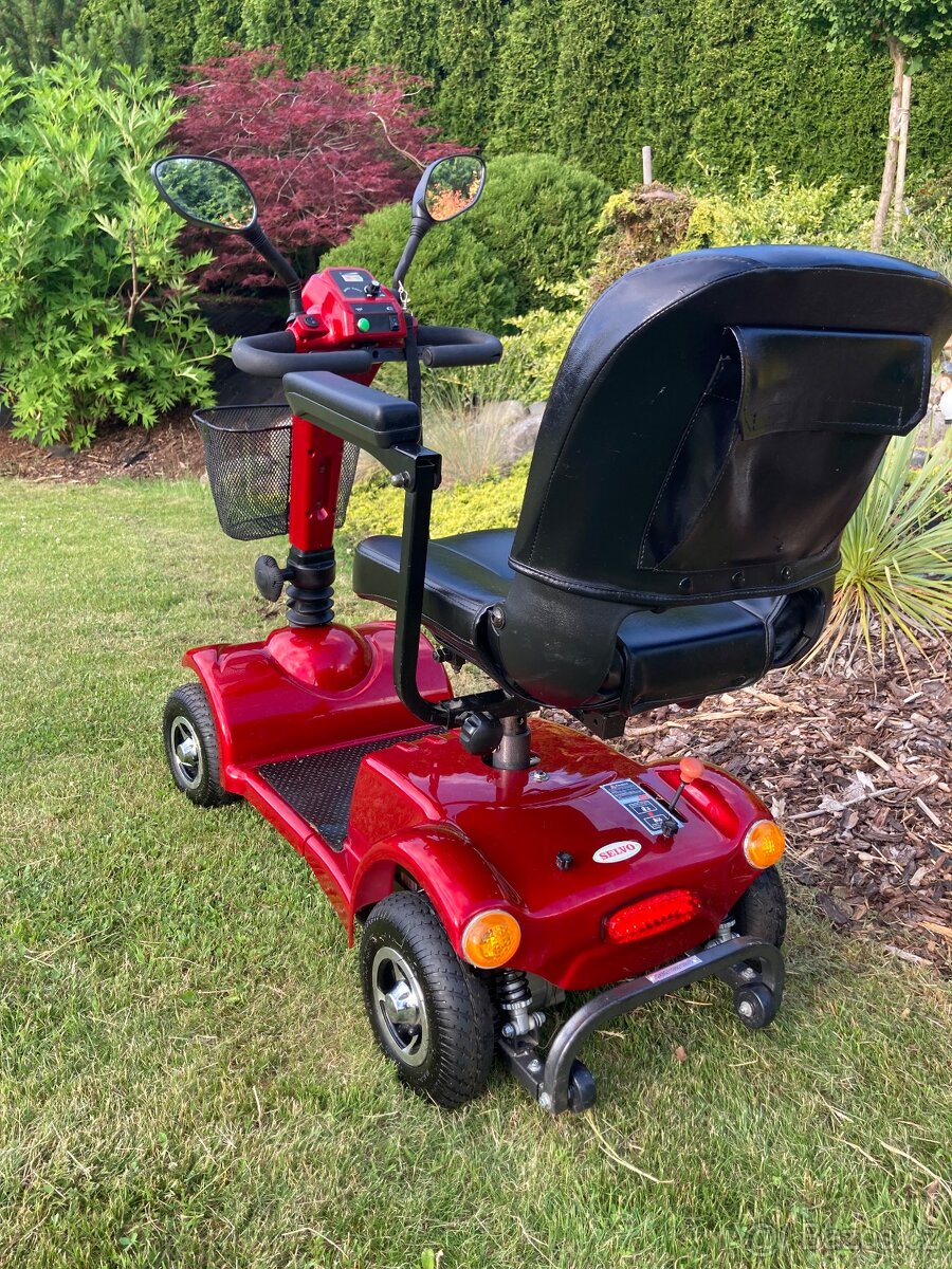 Invalidní elektrický vozík - 2