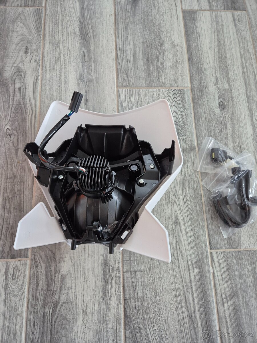 Prodám přední masku - bílou LED - 2
