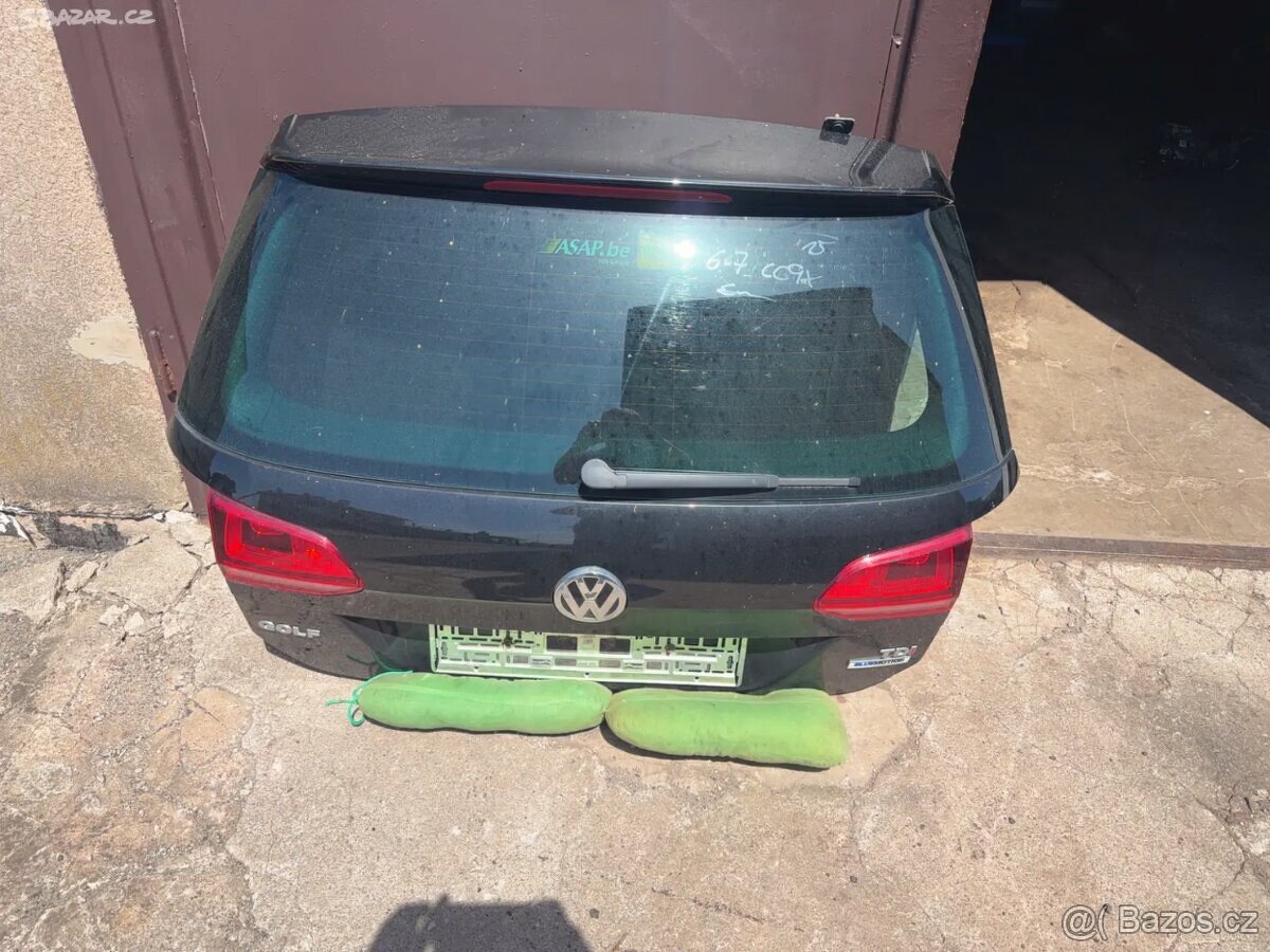 Páté dveře VW Golf 7 combi LC9X - 2