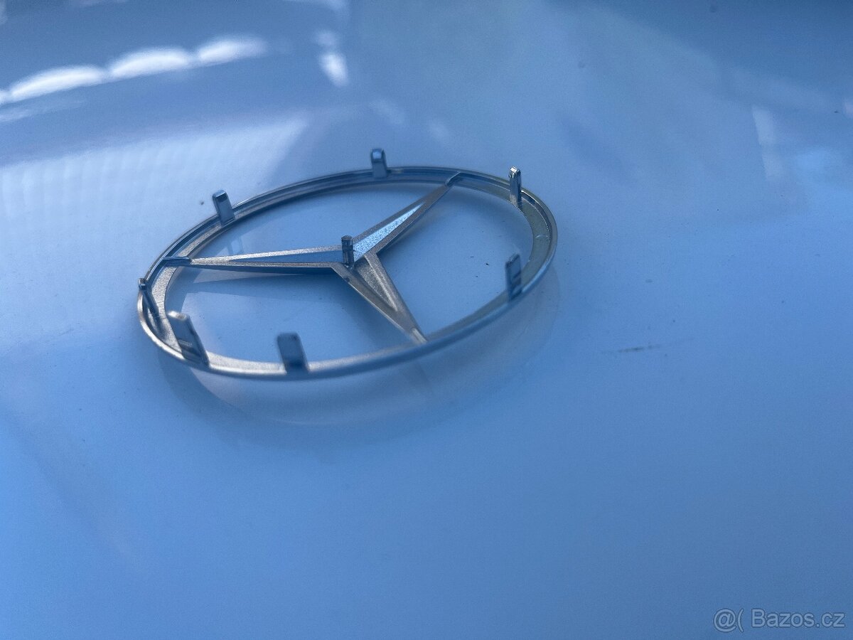 Znak - mercedes - 2