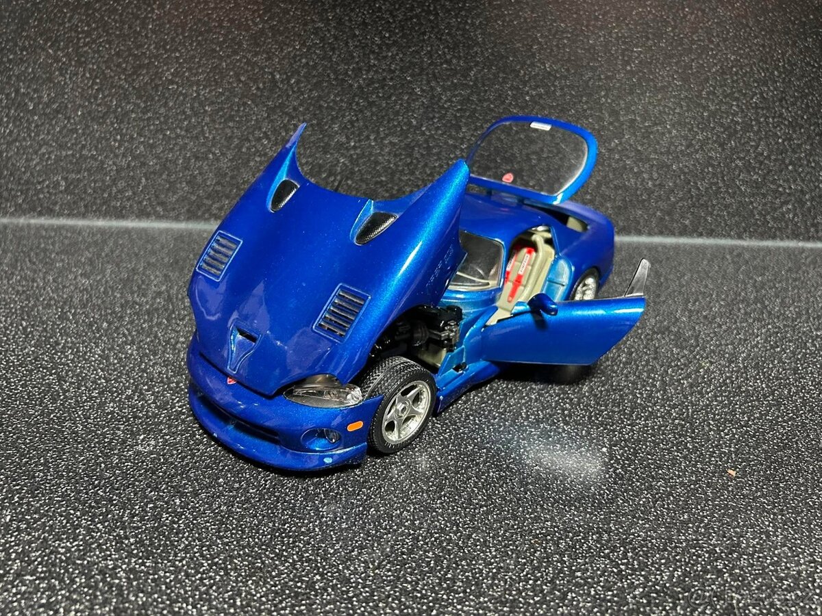 Dodge Viper GTS 1:18 - 2