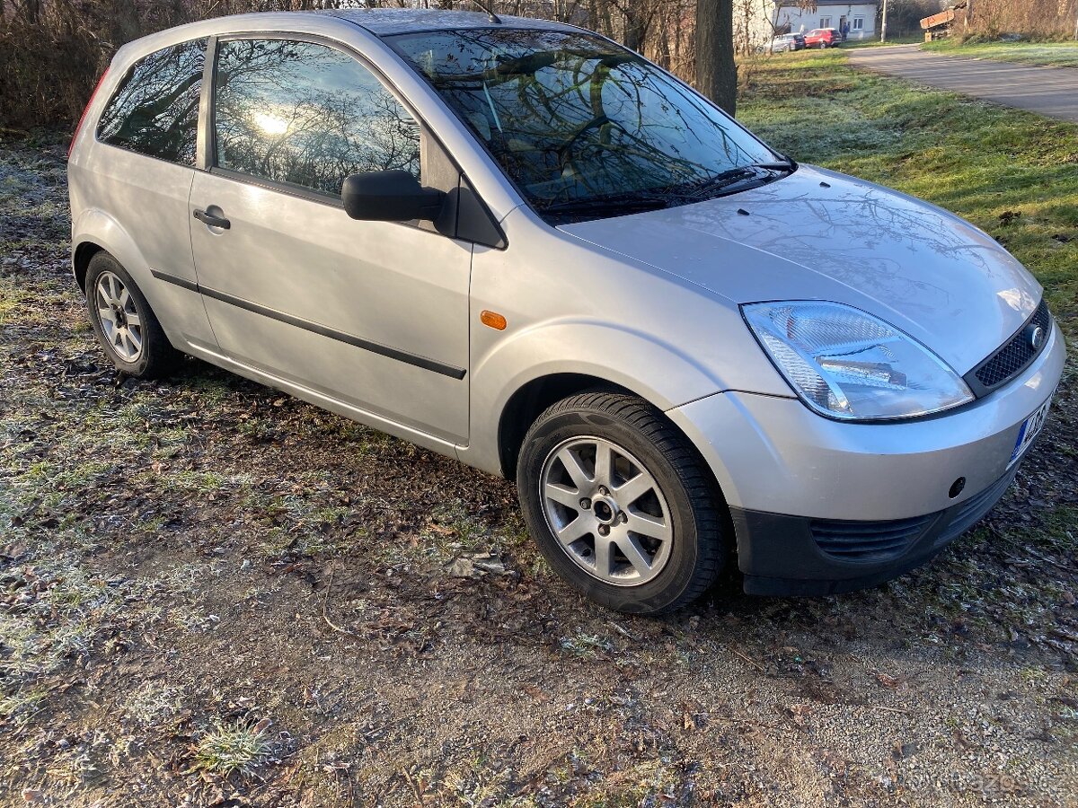 Ford fiesta 1.4 tdi - 2