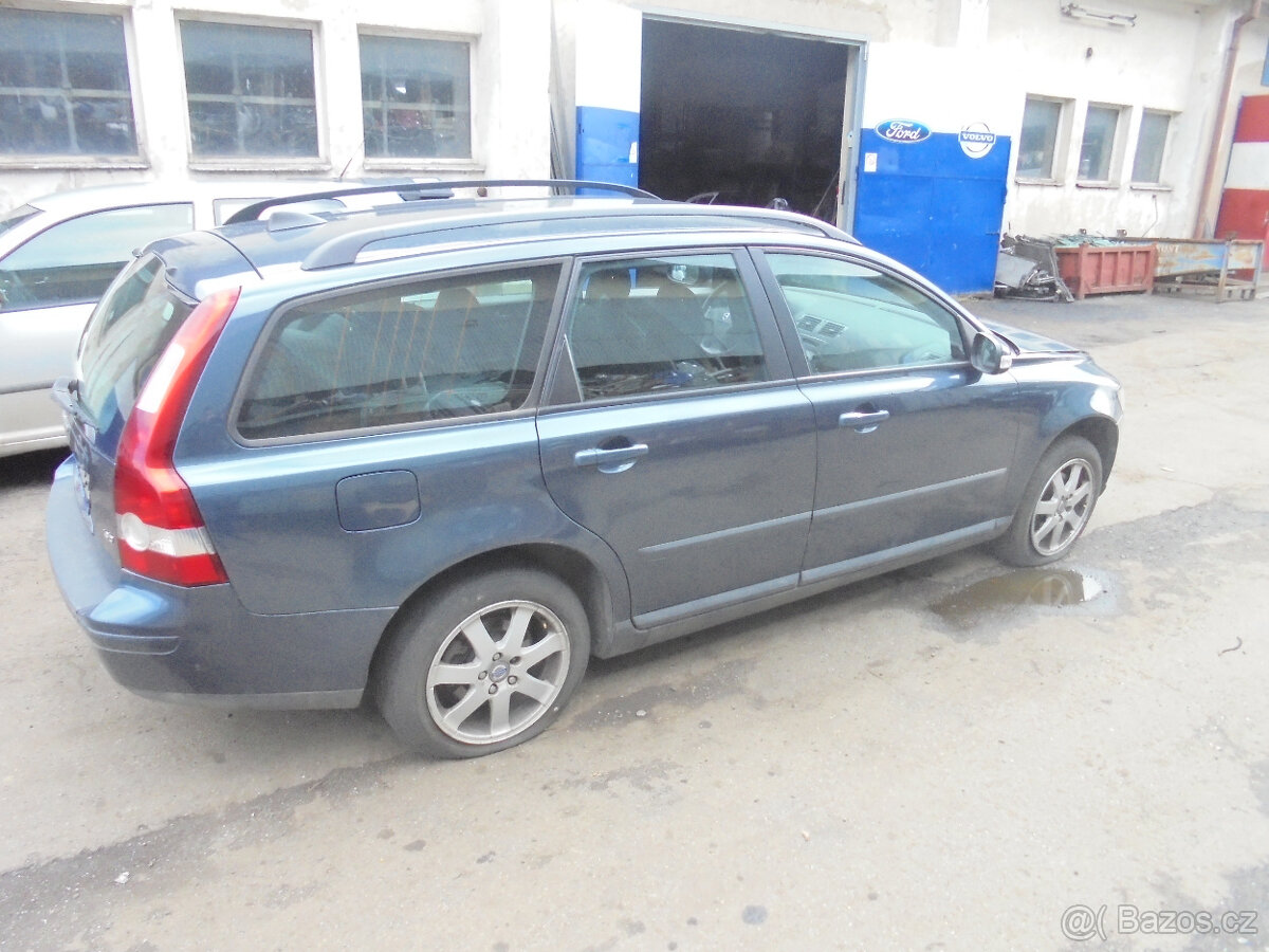 Volvo V-50 - 2