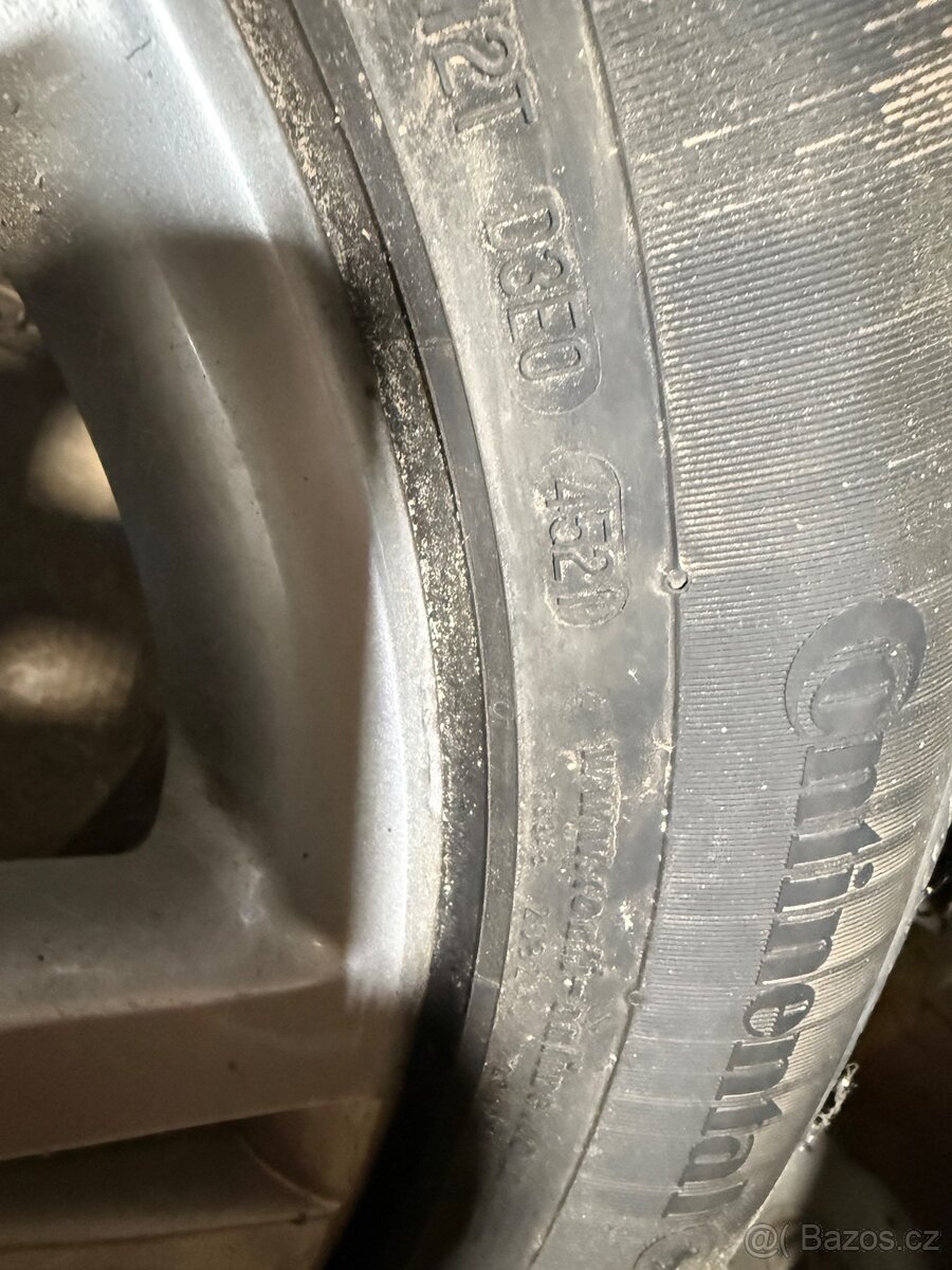 255/55 R18 Continental - 2