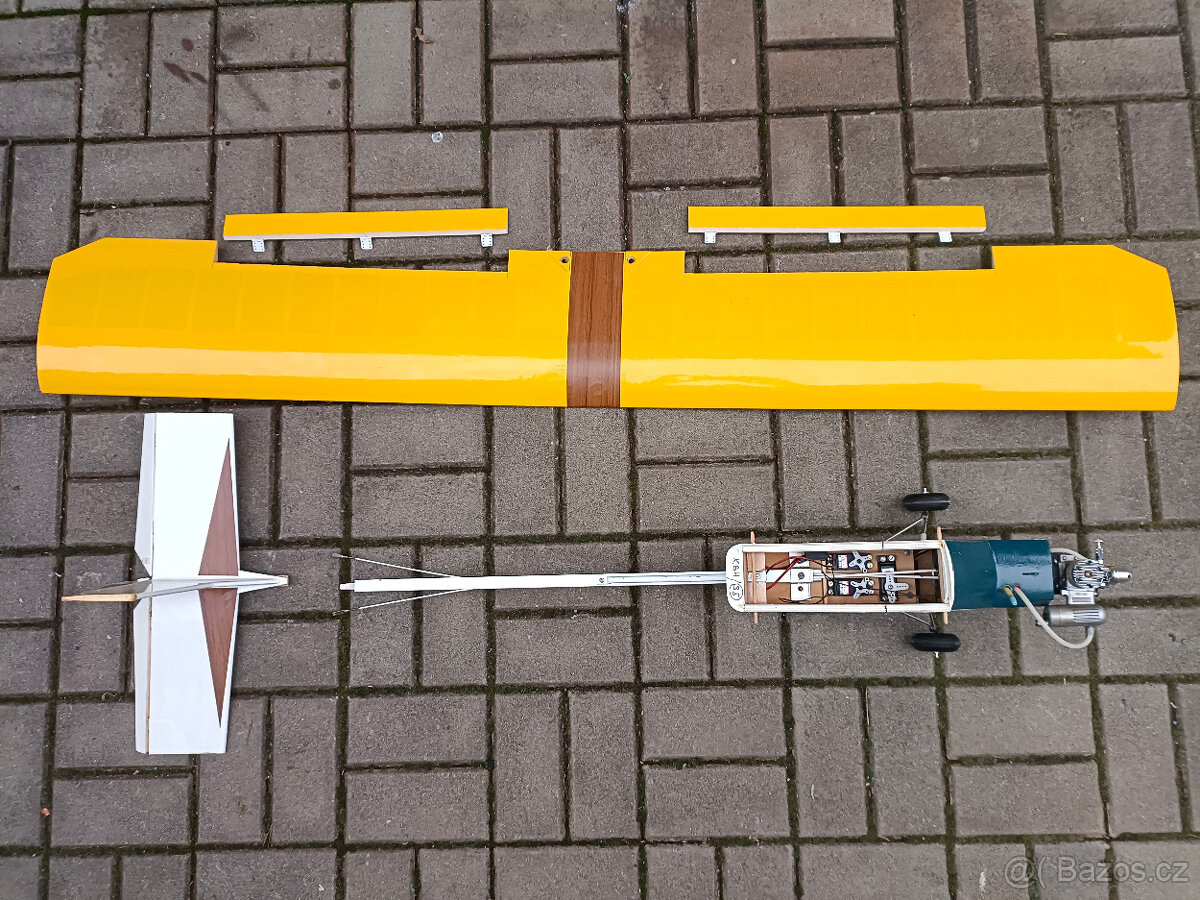 Starší ale nové nelétané rc letadlo motor OS MAX cca nový - 2