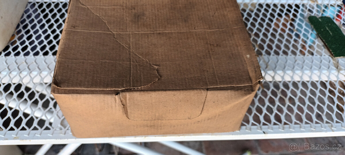 Hřebíky stavební 2,8 mm x 70 mm - bal. 5 kg + vruty - 2