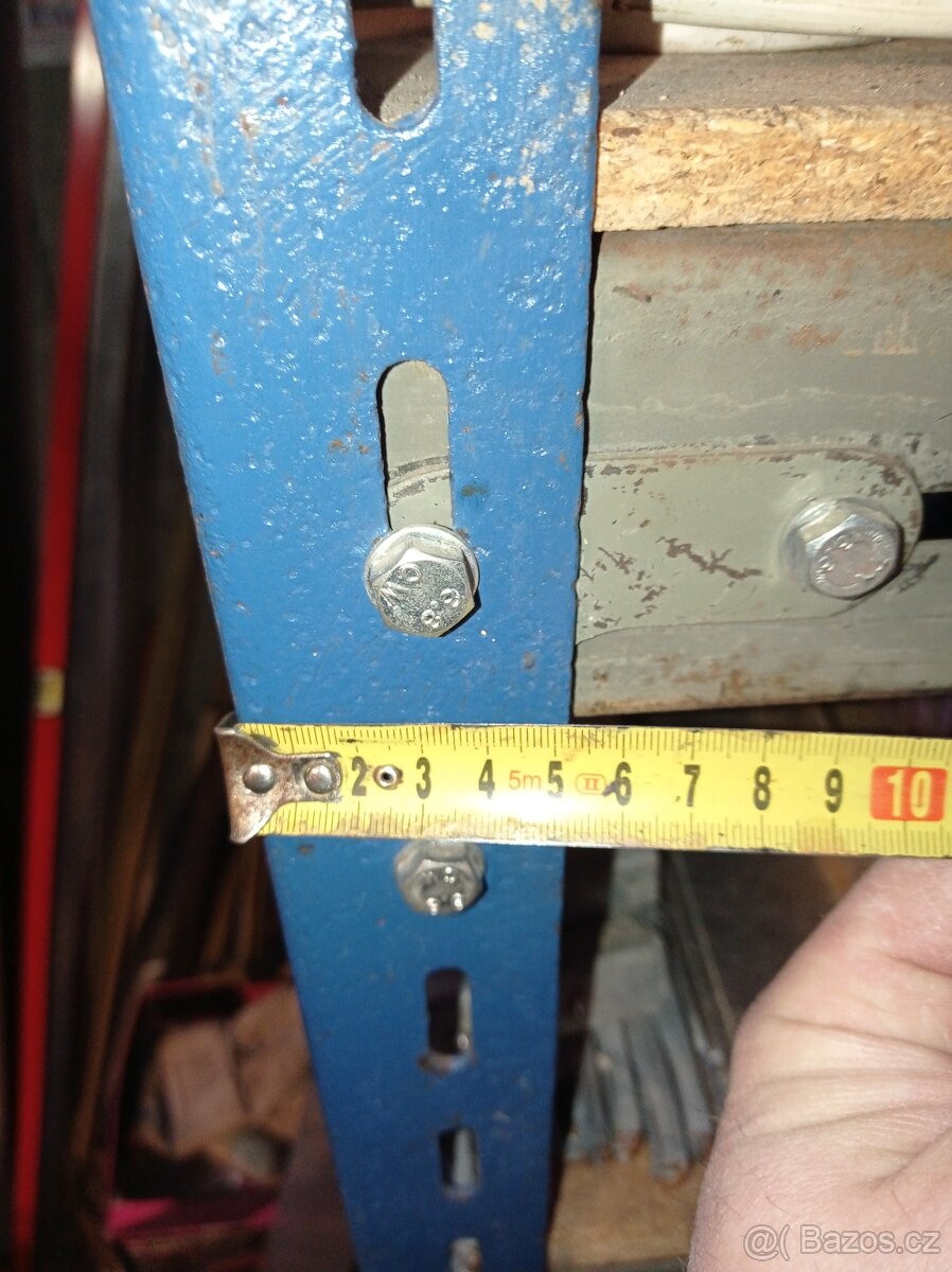 Koupim stojky stojny derovany profil vingl - 2