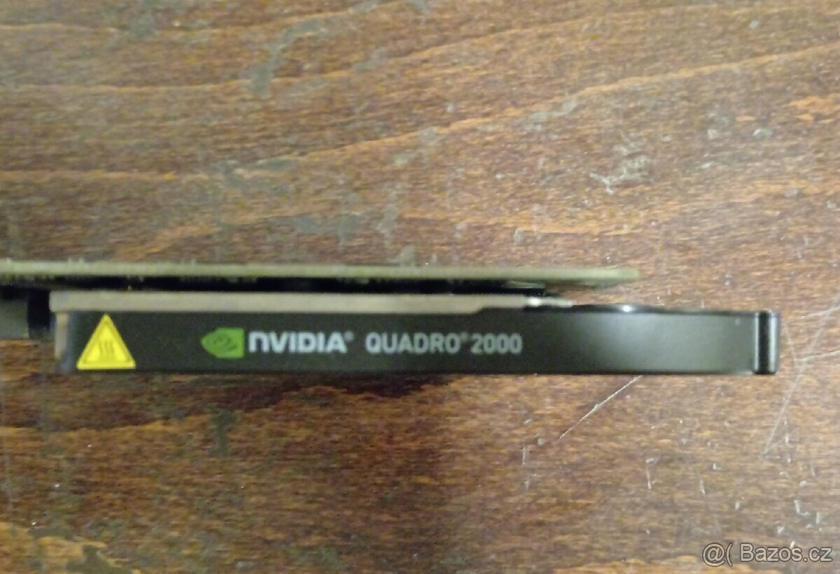 NVIDIA Quadro 2000 1 GB GDDR5 - 2