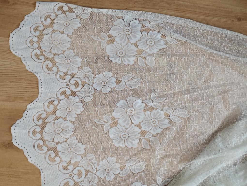 ZÁCLONA - 560 x 118 cm - 2