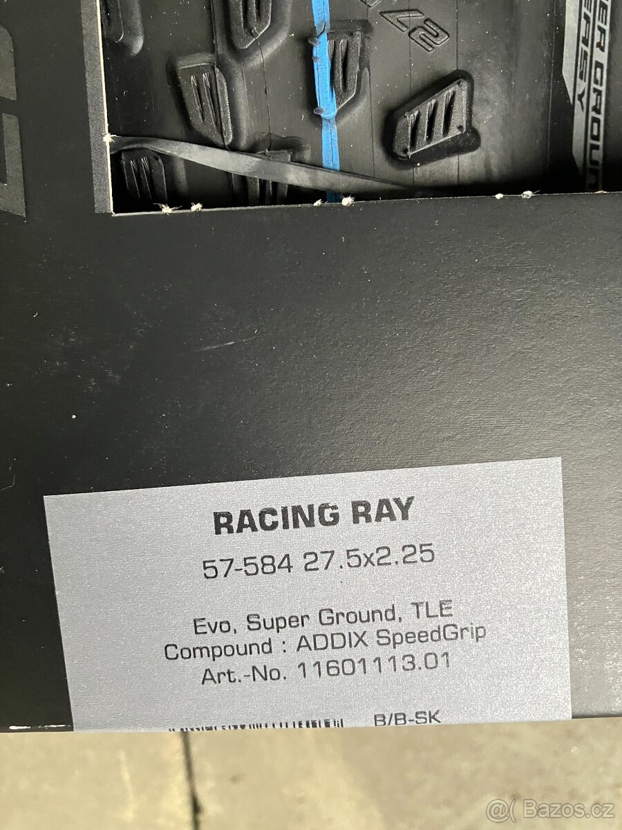 Pláště 27,5 x 2,25" Schwalbe Racing Ray - 2