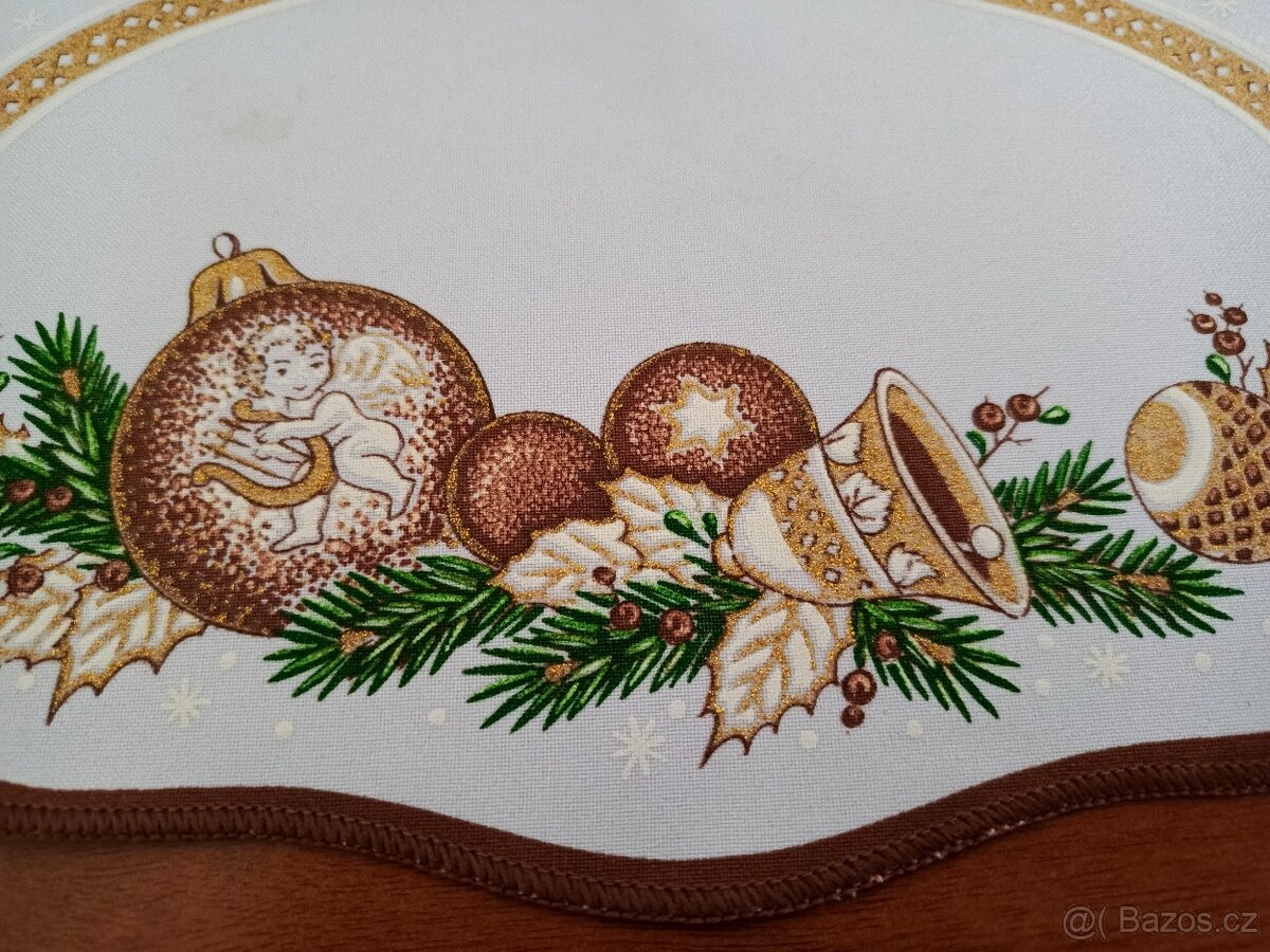 VÁNOČNÍ UBROUSEK - 2