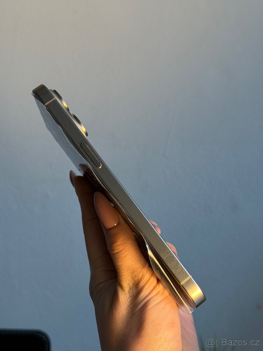 iPhone 15 Pro Max 256 GB - 2