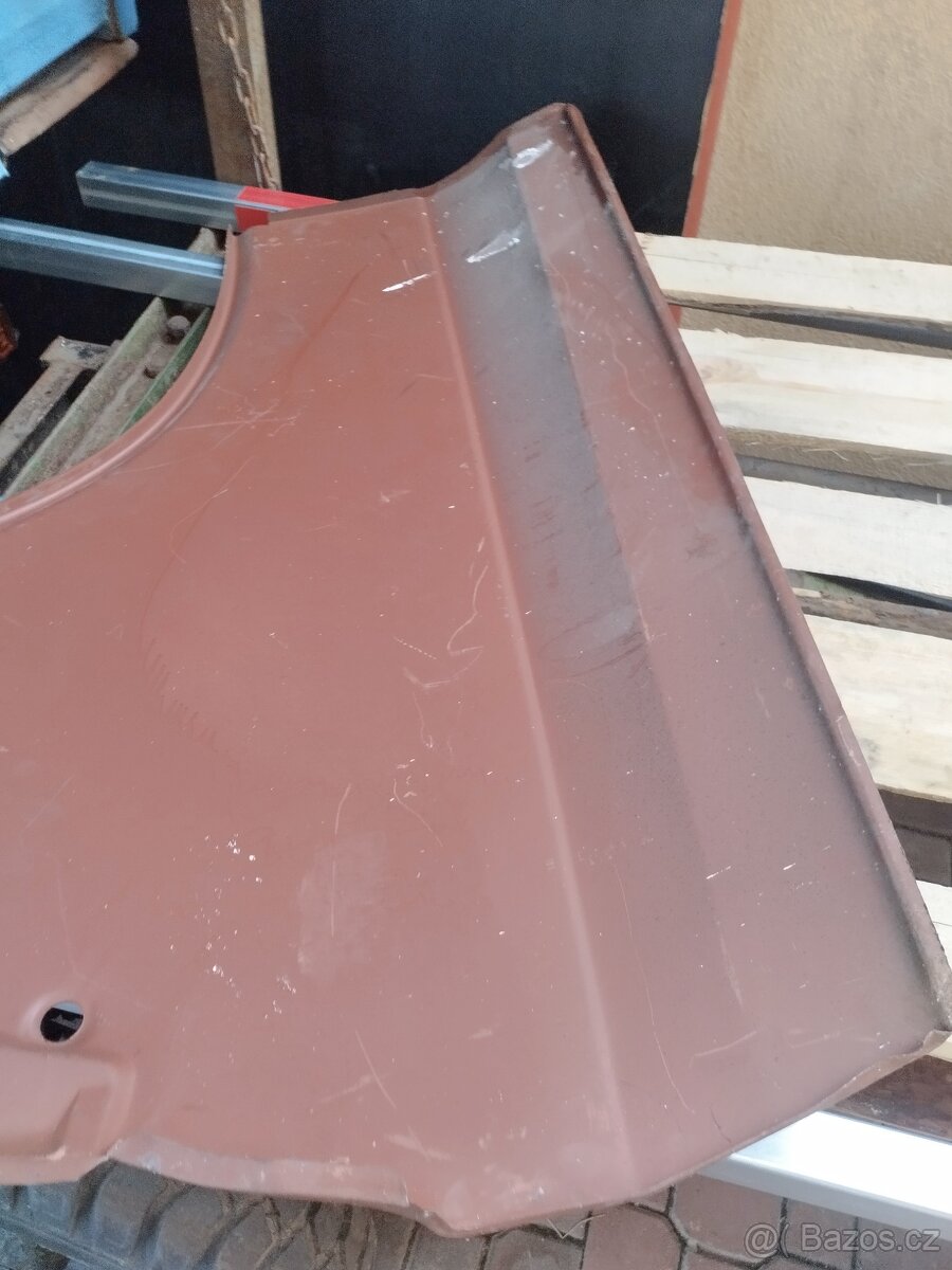 Moskvič zadní pravý blatník - 2