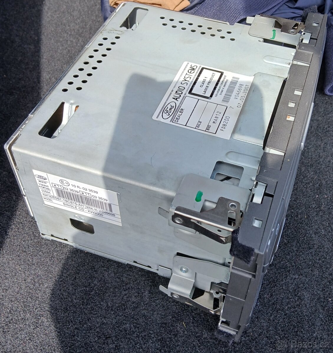 Prodám autorádio zn. Ford 6000 CD - 2