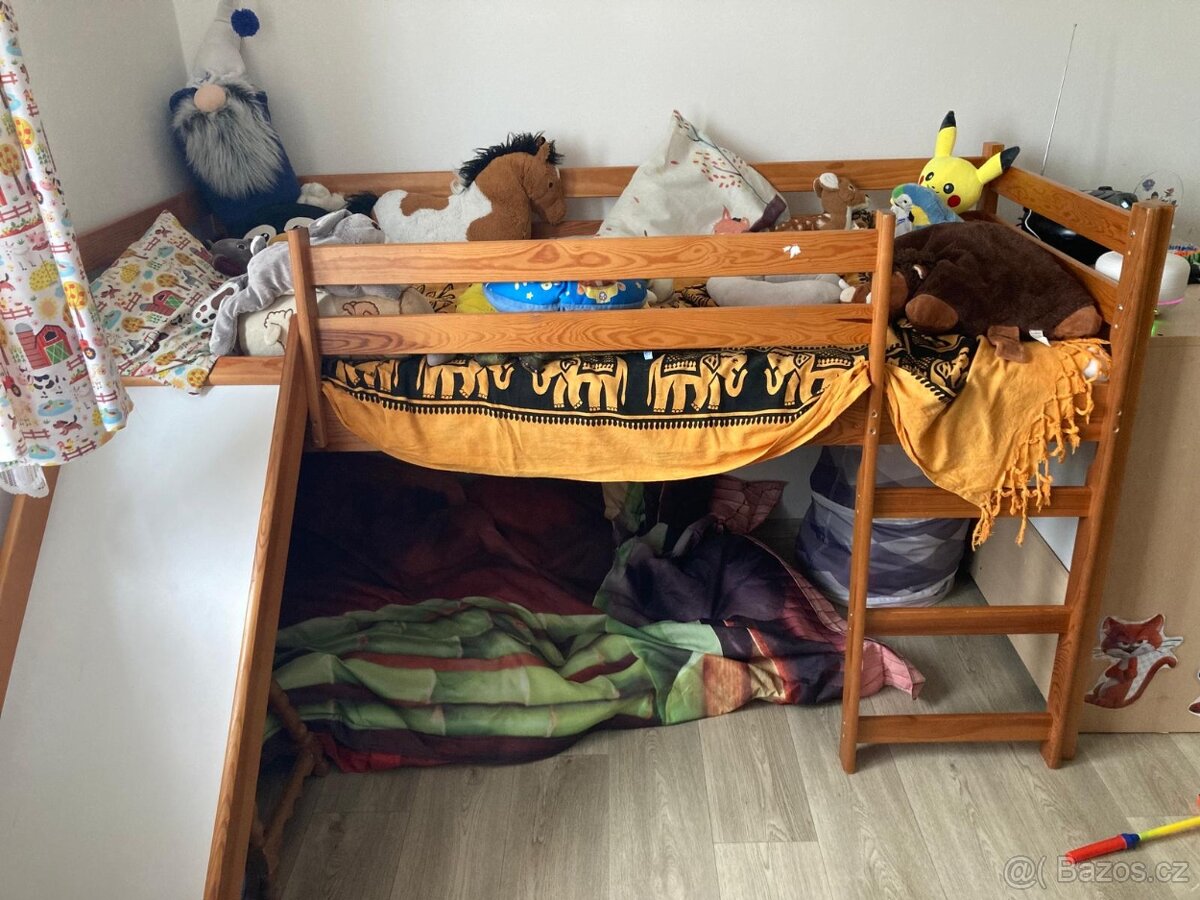 Vyvýšená postel se skluzavkou - 2