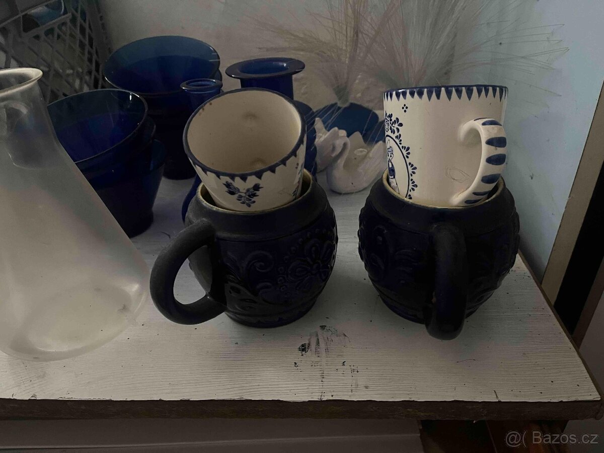 skleničky a hrnky - 2