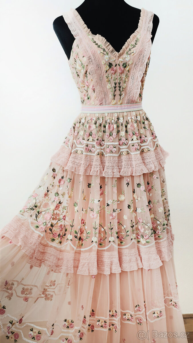 Luxusní merunkové vyšívané šaty - 2