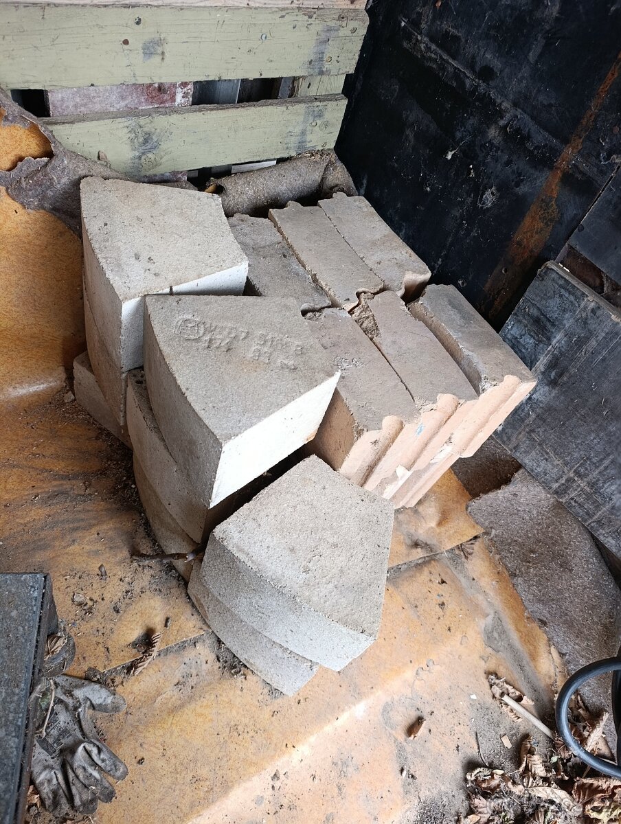 Šamotové cihly, tvarovky - 2