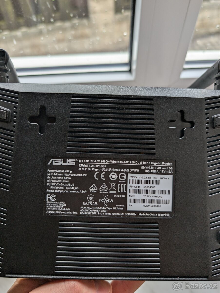 Duální Wi-Fi router Asus RT-AC1200G+ - 2