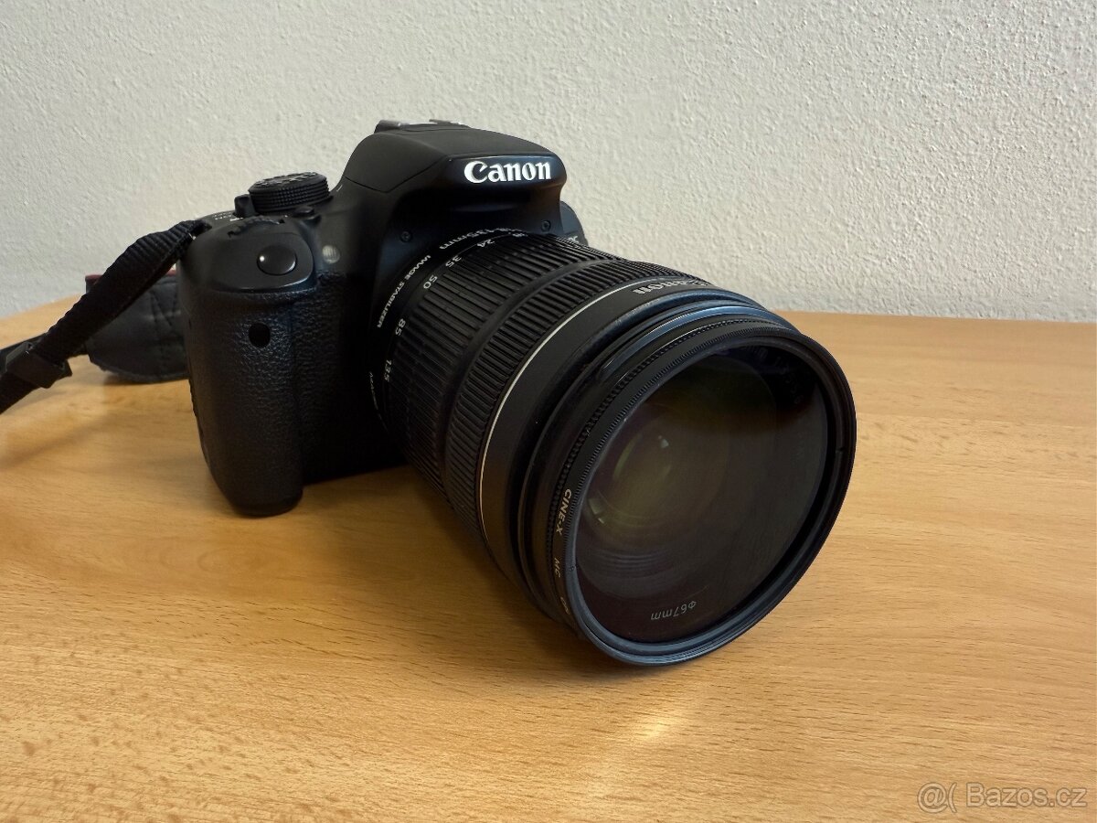 Canon EOS 700D - 2