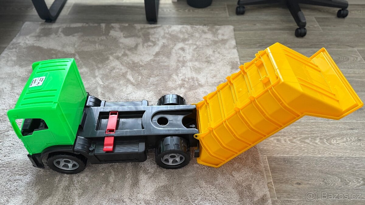 Prodám auto Tatra - 2