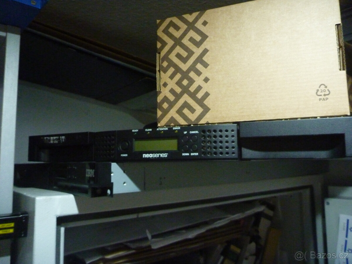 Overland NEO 1HE Ultrium 7 SAS - 2