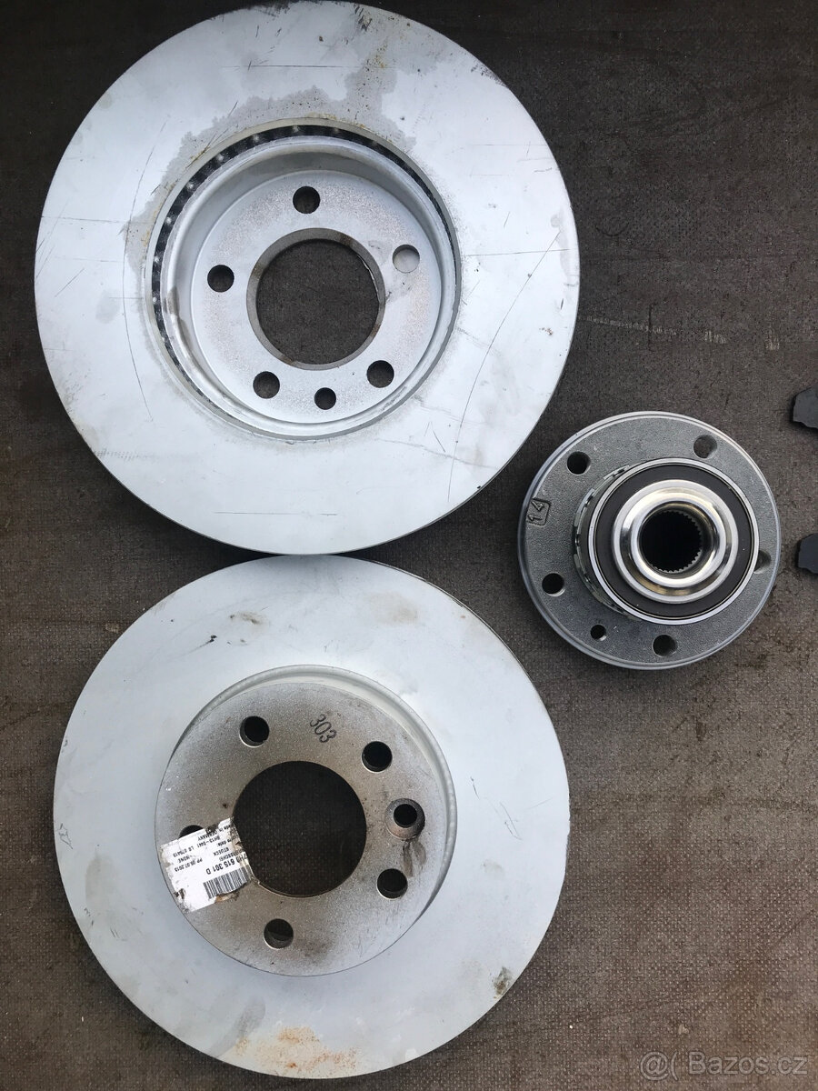 prodám náhr. díly na VW T5,T6 - 2