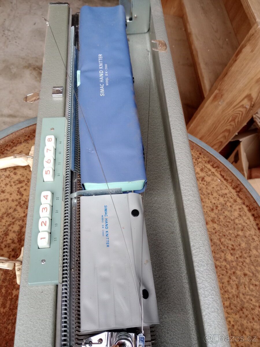 Pletací stroj - 2