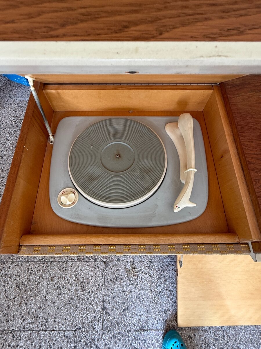 Retro gramofon/ radio - 2