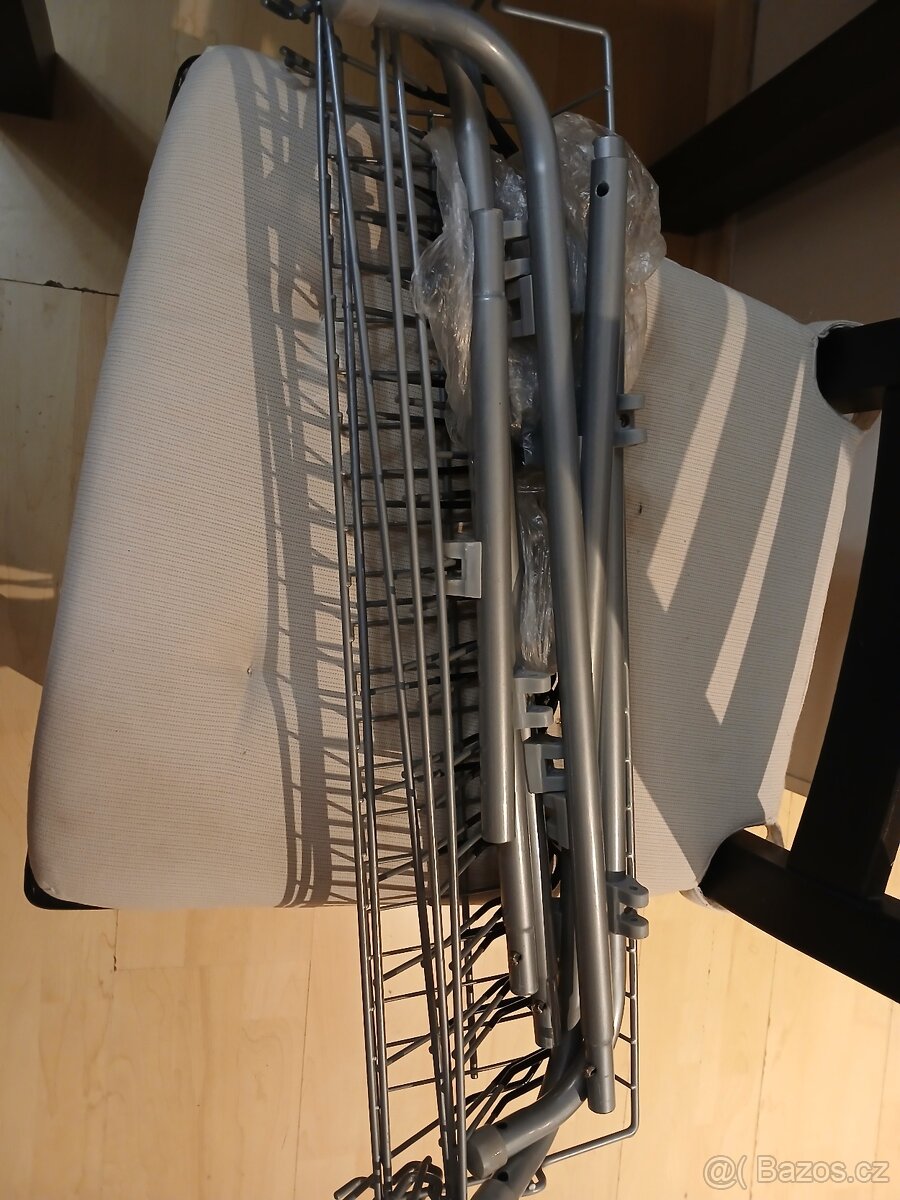 Nástěnný drátěný botnik na zavěšení - 2