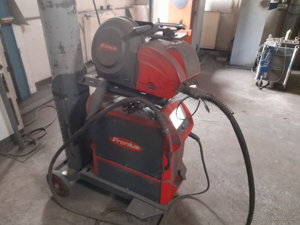 svářečka co2 Fronius - 2