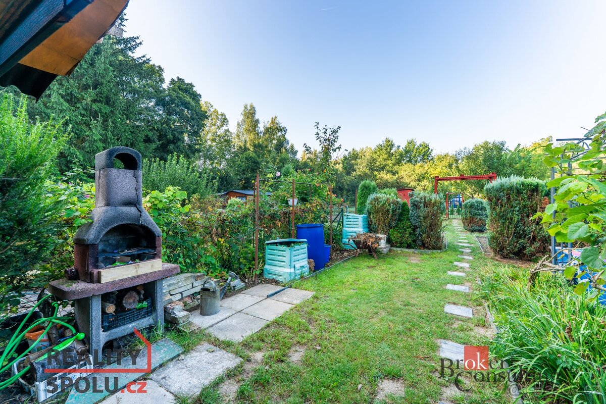 Prodej, pozemky/zahrada, 185 m2, Rybitví, Pardubice [ID 7585 - 2