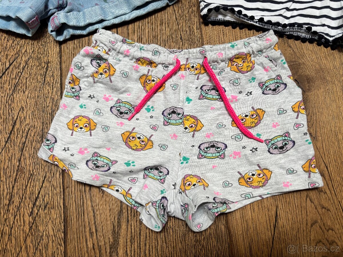 Troje dívčí kraťasy, vel. 116/122 cm - 2
