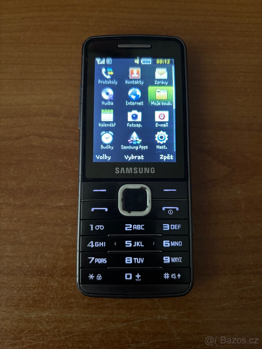 Samsung GT-S5610 - 2