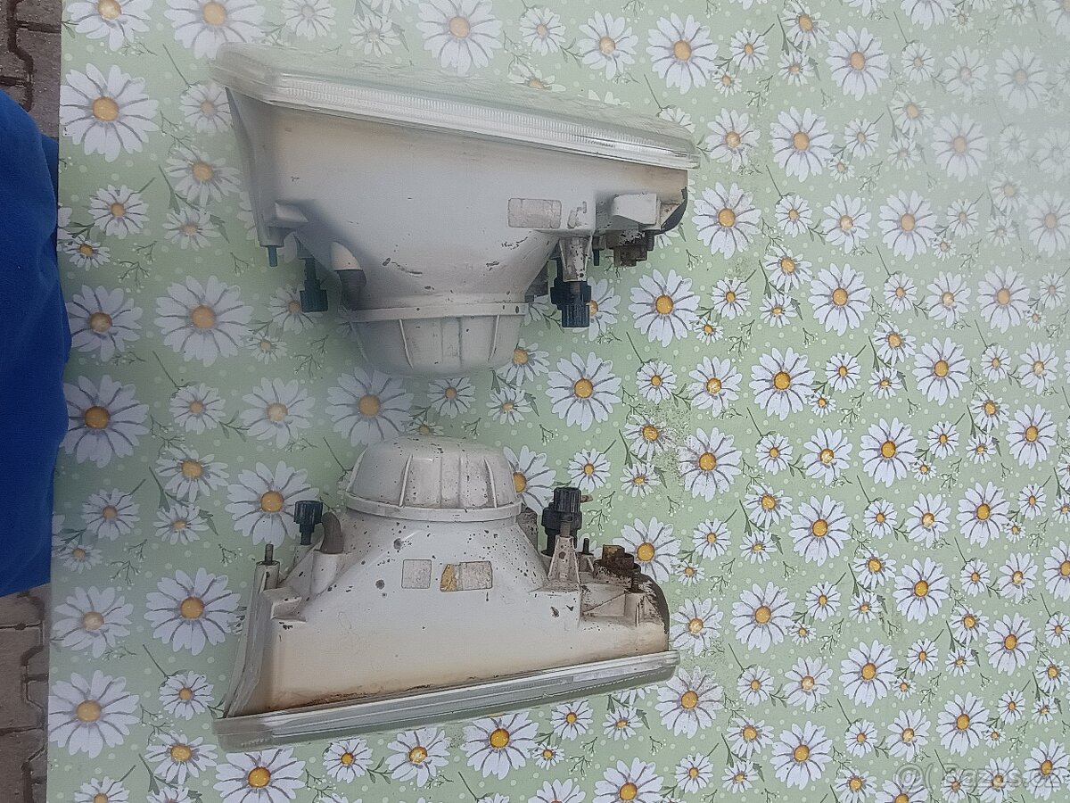 Přední světla Škoda Favorit - 2