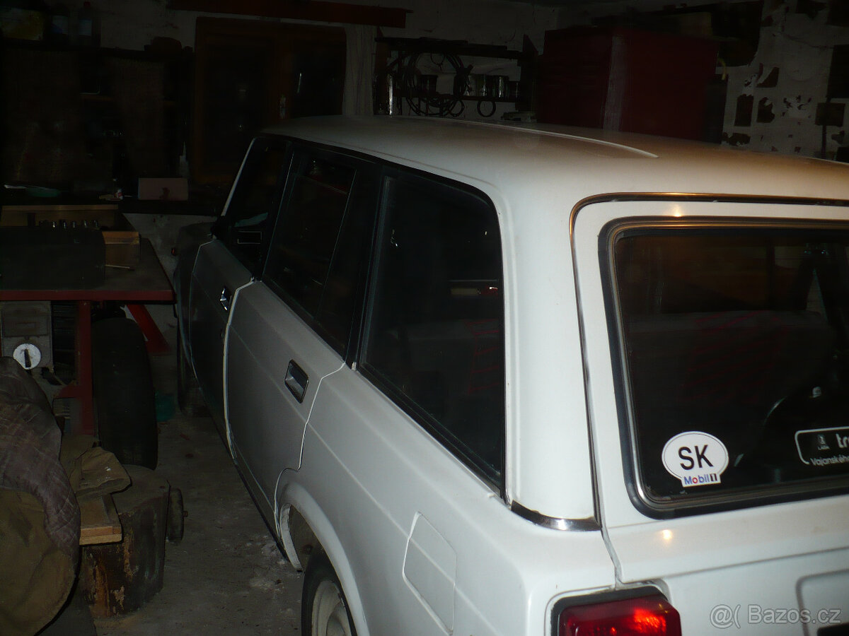 LADA 21044 - 2