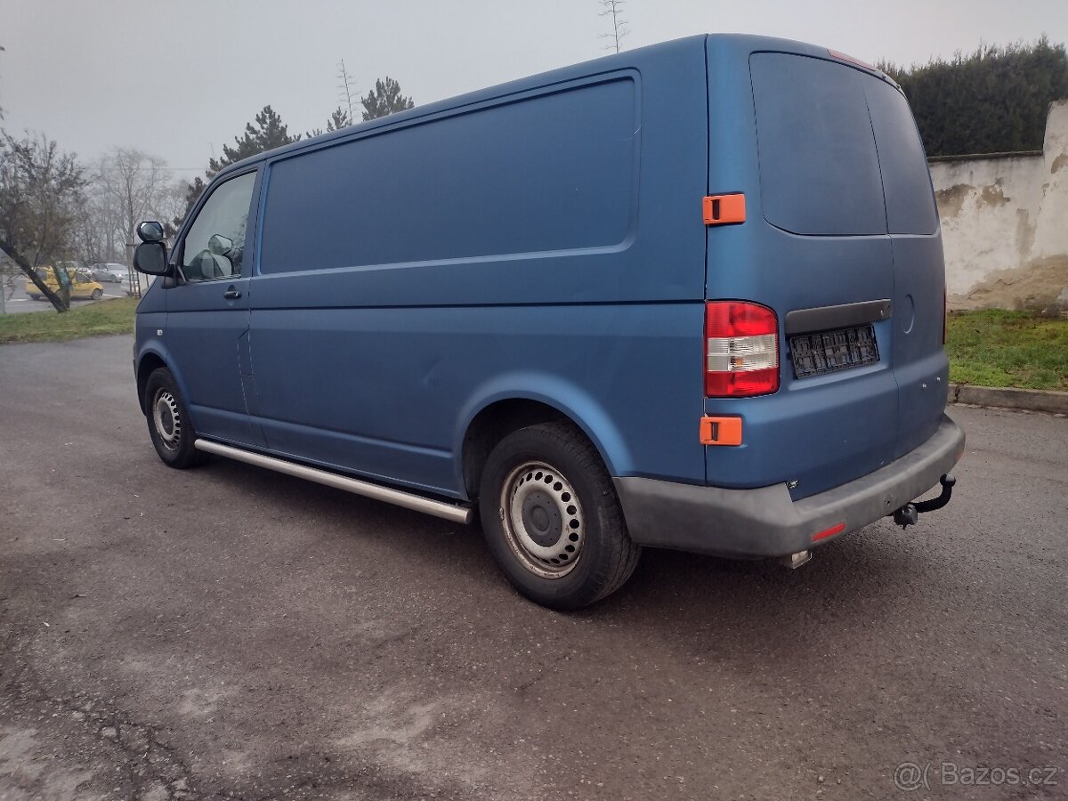 Volkswagen Transporter T5 2.0TDI - 2