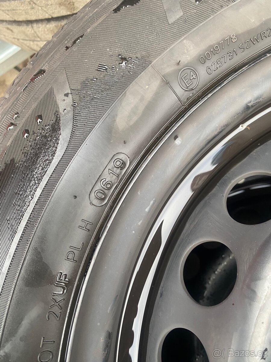 Kola VW Transporter - 2