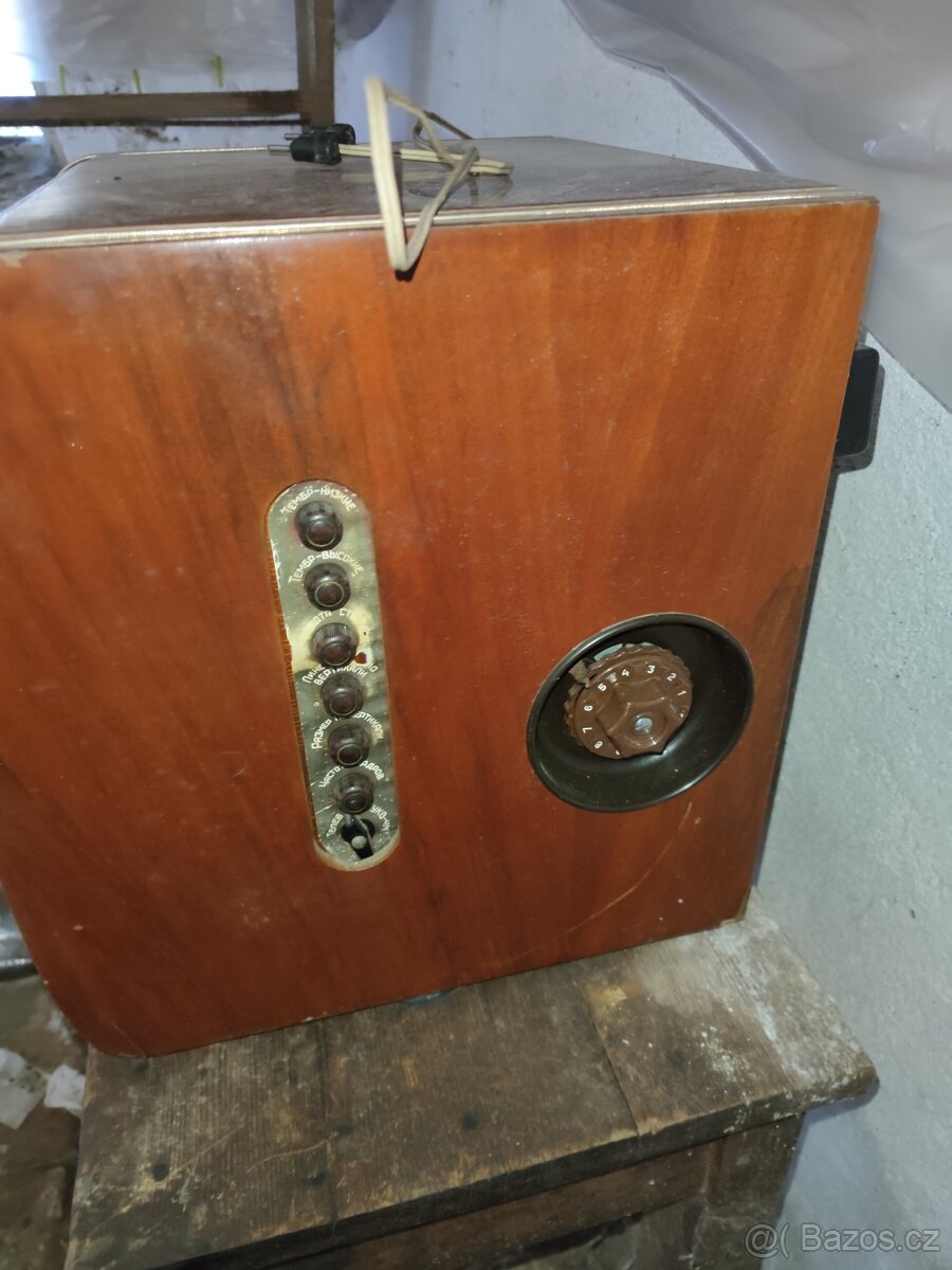 Prodám starý televizor - 2