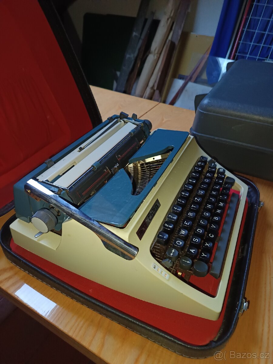 Psací stroj erika - 2