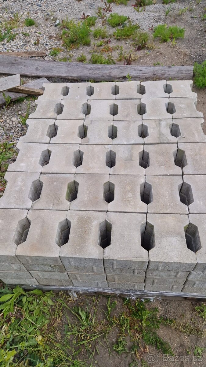 Zámková dlažba Íčko 8cm - 2