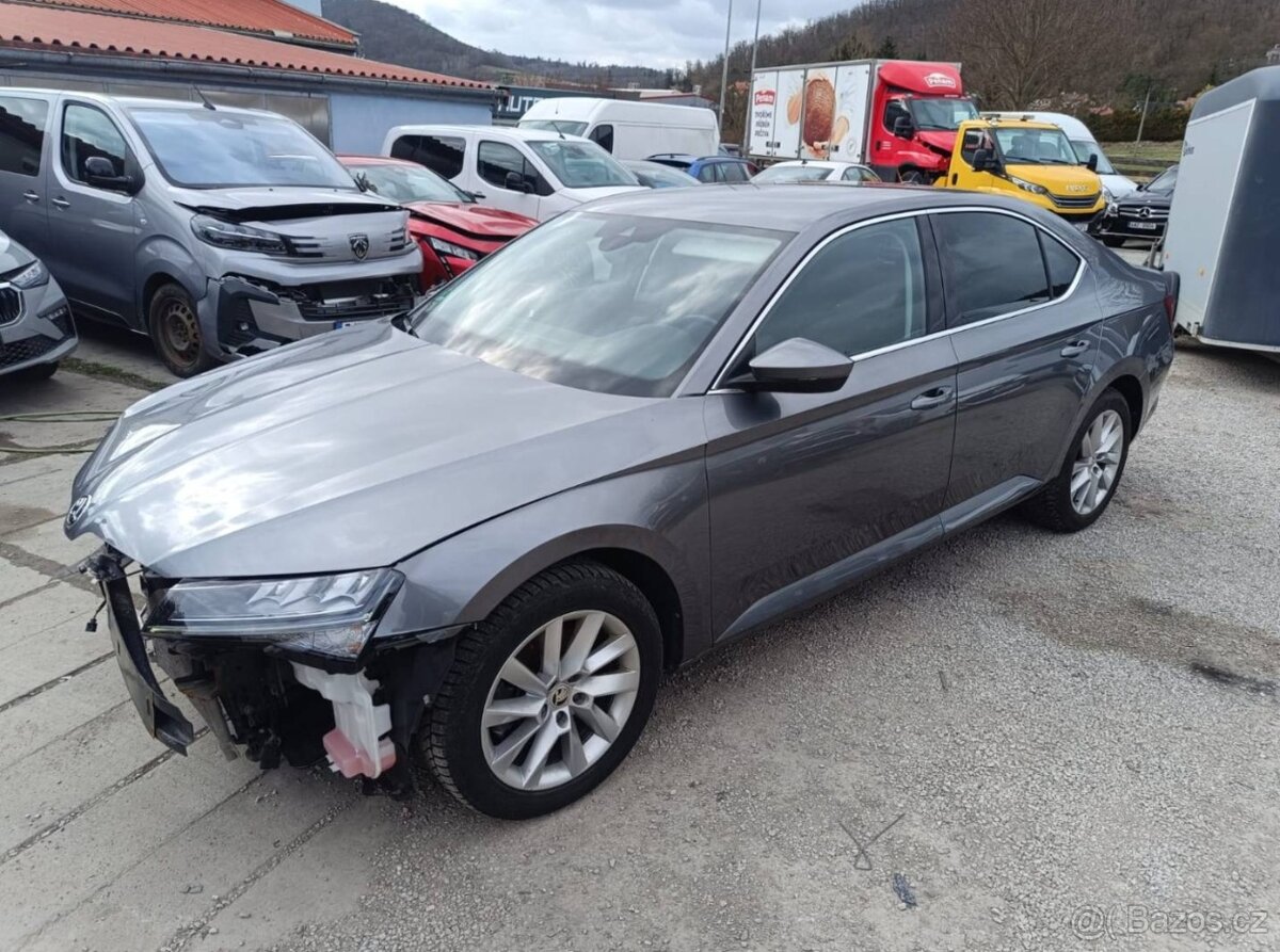 Škoda Superb 2.0 TDI - 2