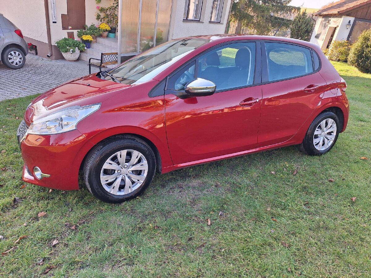Peugeot 208 1.2 60 - 2