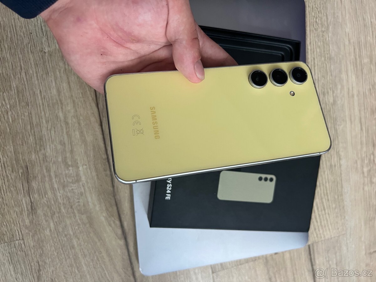 Samsung s24 Fe - 2